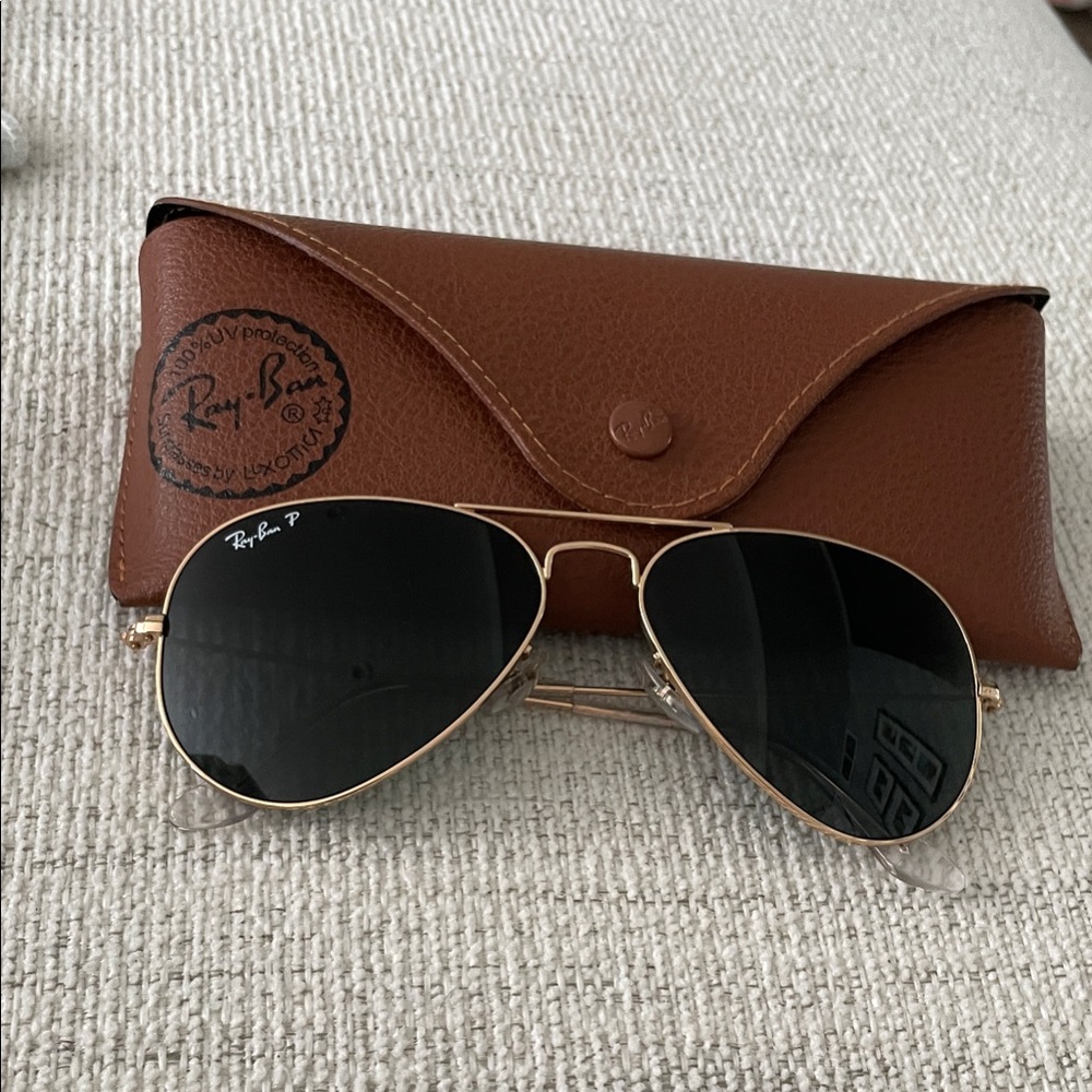 Ray-Ban Gold Frame Aviator Sunglasses
